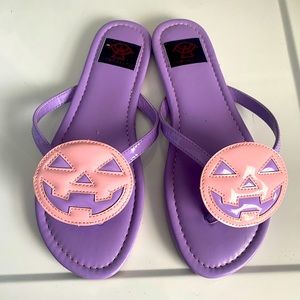 Strange sculpt pastel pumpkin flip flops